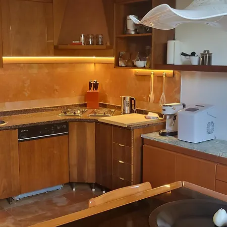 Luxury Mariuci